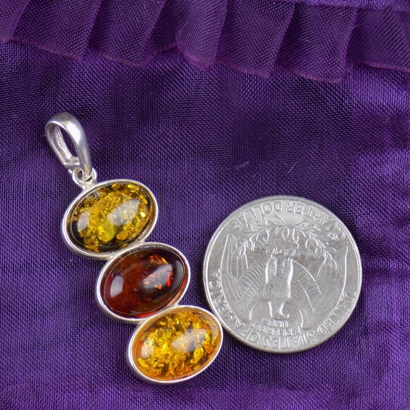 STERLING HONEY GOLDEN GREEN TRIO AMBER pendant - Picture 6 of 7